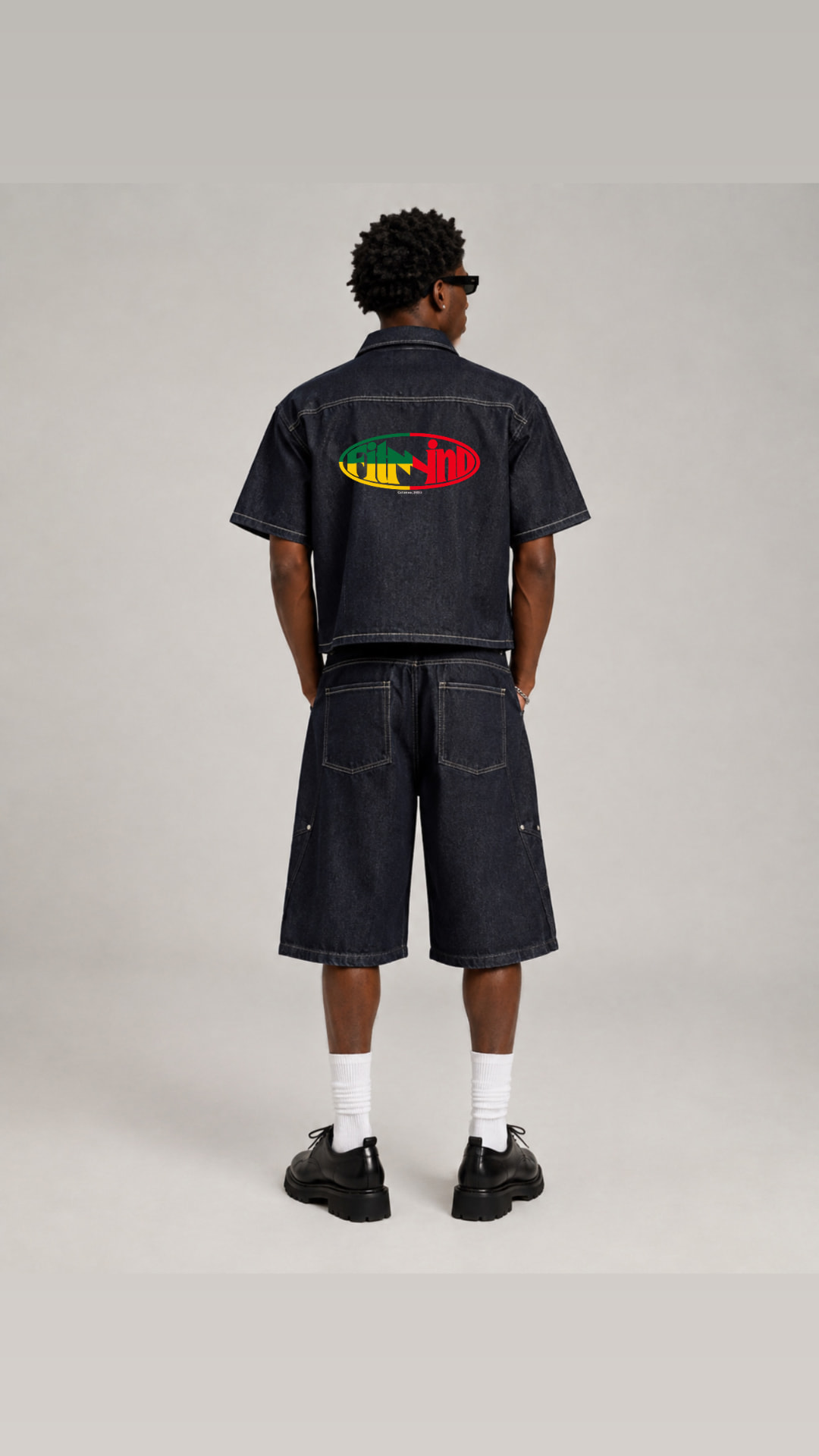Ensemble denim FITMIND porté, vue de dos — The Next Drop